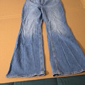 Old Navy Women's Wide Leg Flare Jeans in Light Blue